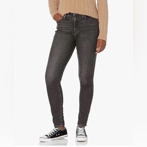 NEW! Levi’s 721 High Rise Skinny Faded Black Charcoal Denim Stretchy 27W / 29” L
